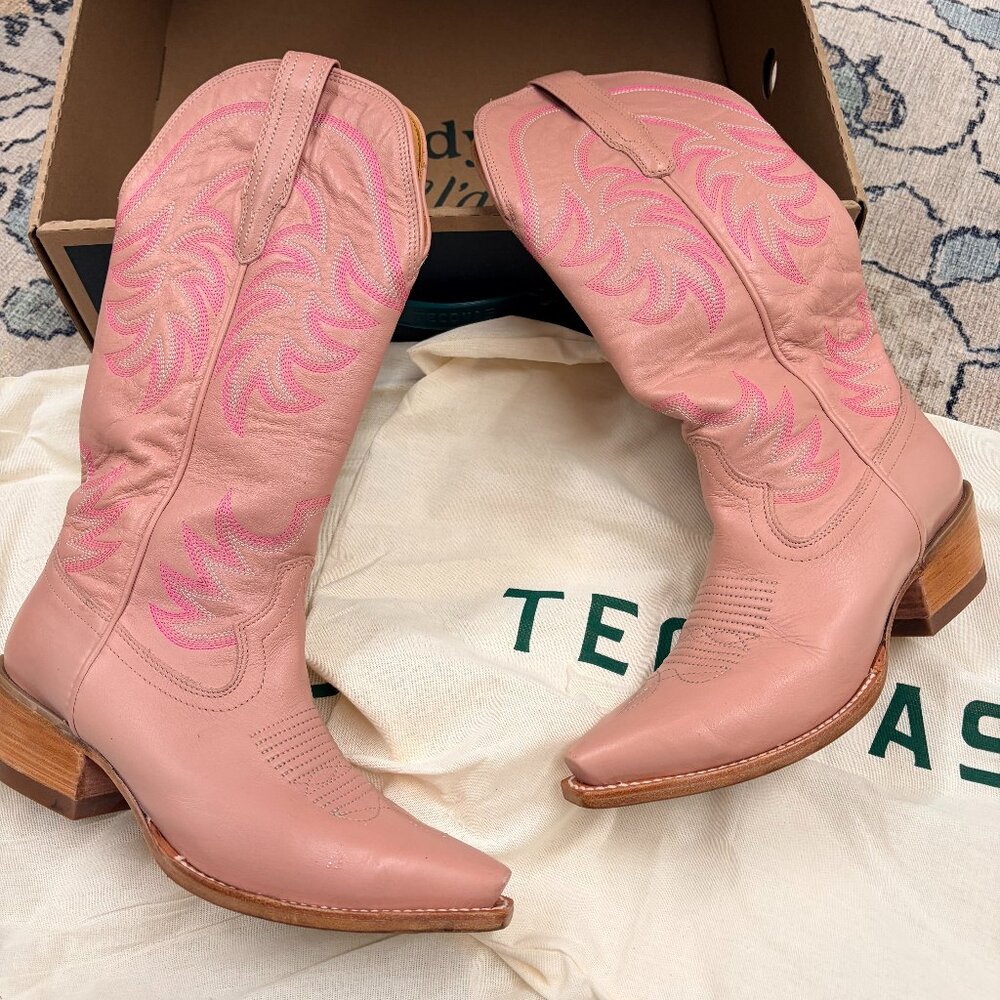 Women's Dusty Rose Tecovas Boots